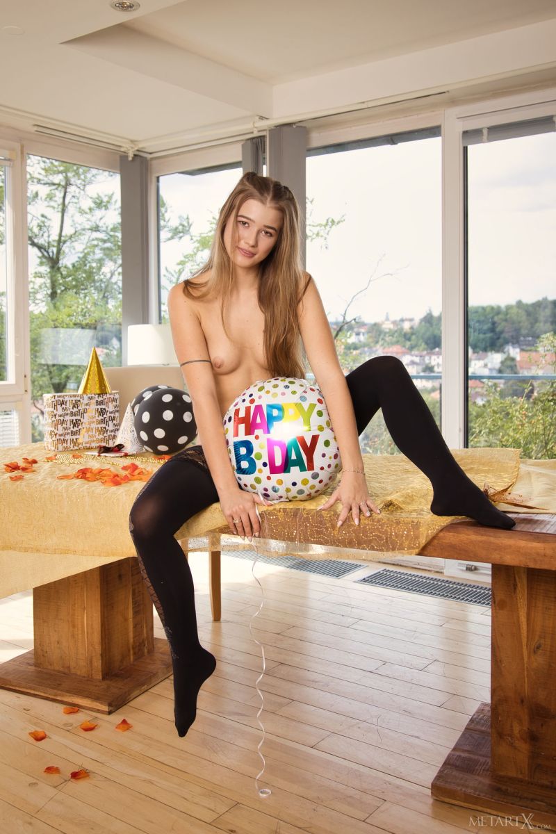 Olivia Sparkle Horny Birthday Girl